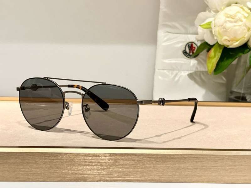Picture of Moncler Sunglasses _SKUfw56609000fw